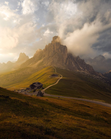 Imperturbable (Passo Giau, Italy)