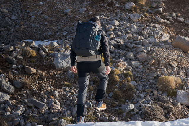 mochila ulanzi TAI outdoor backpack-11